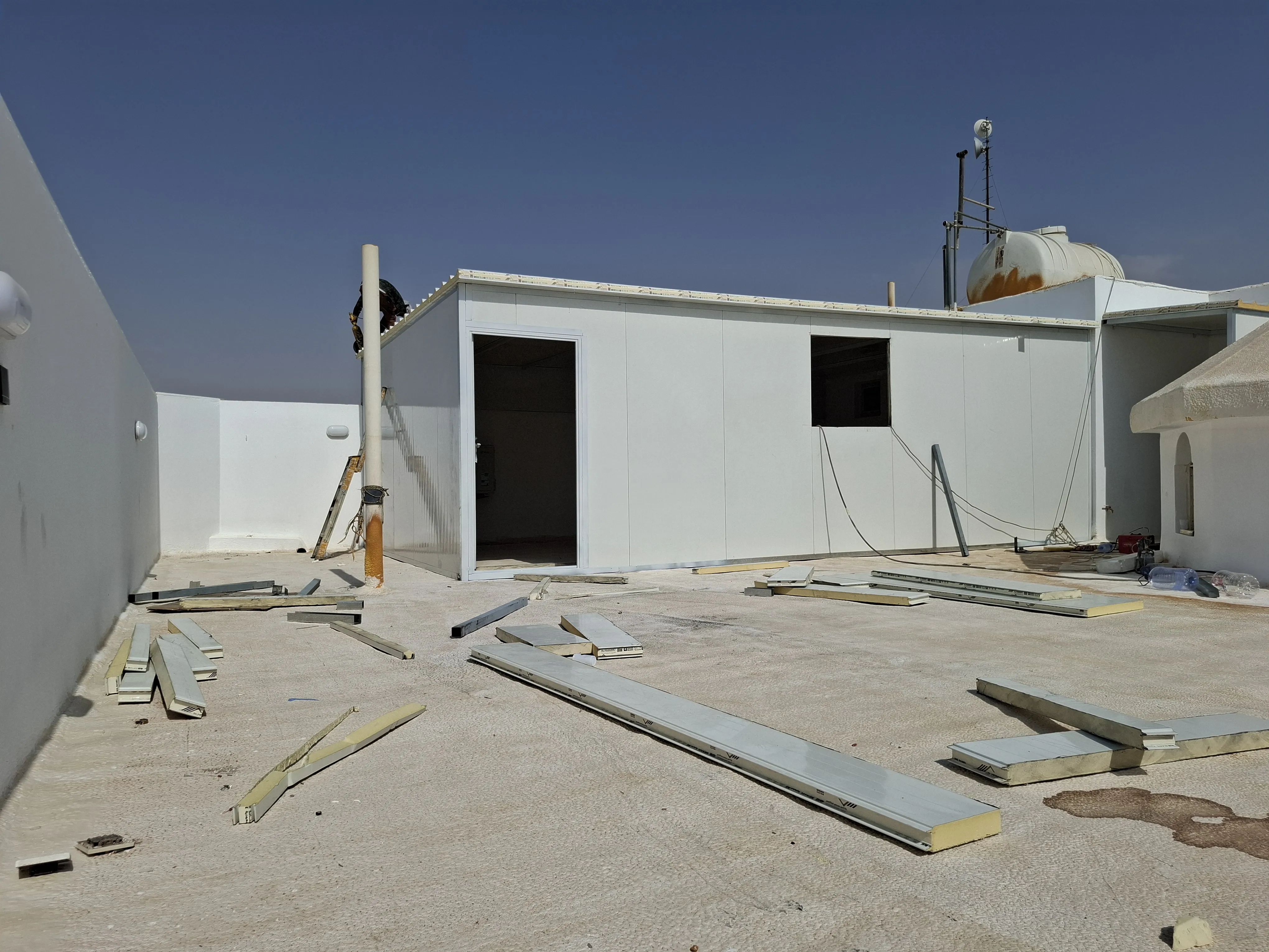 ملاحق سندوتش بانل