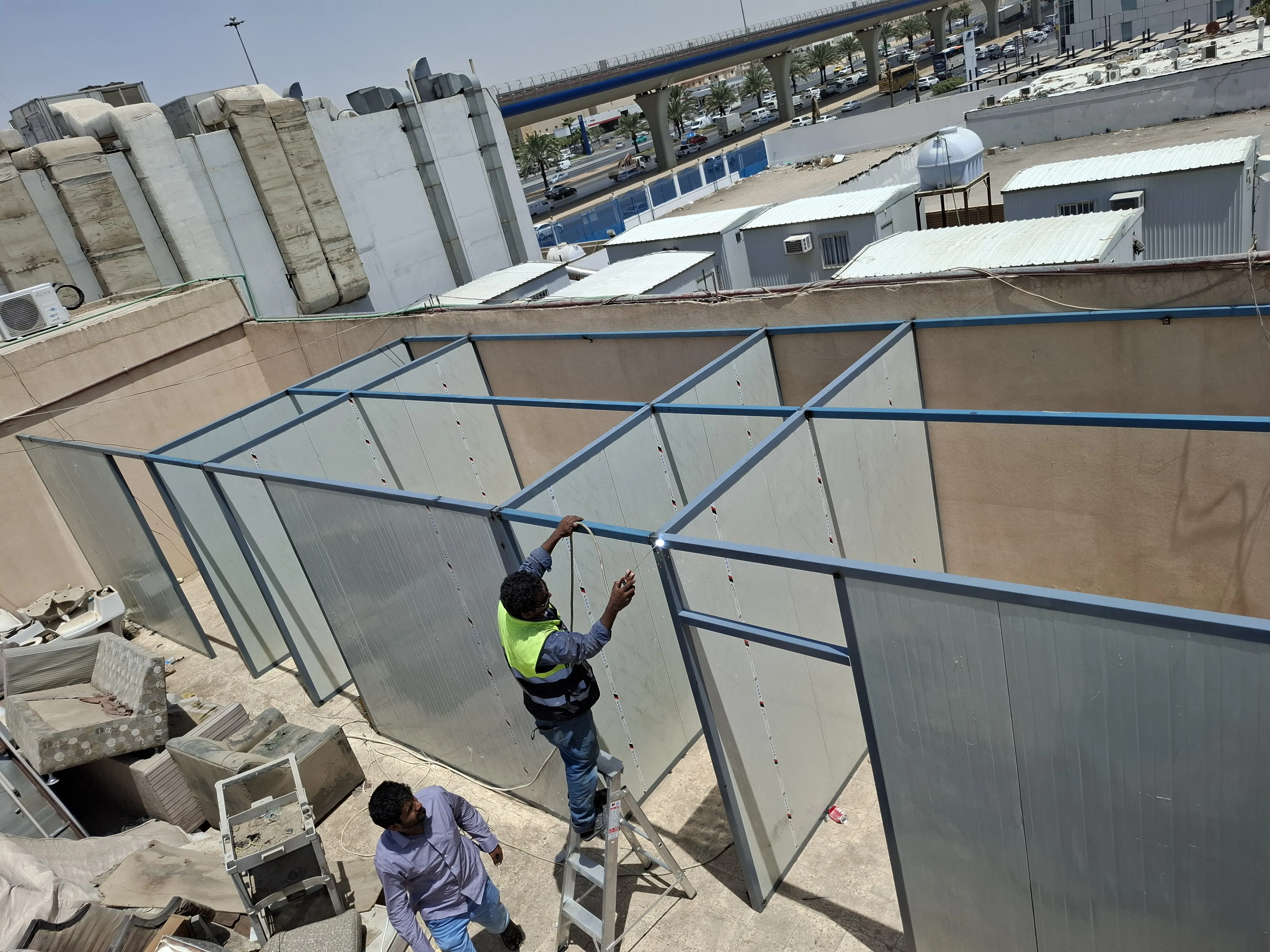 ملاحق سندوتش بانل