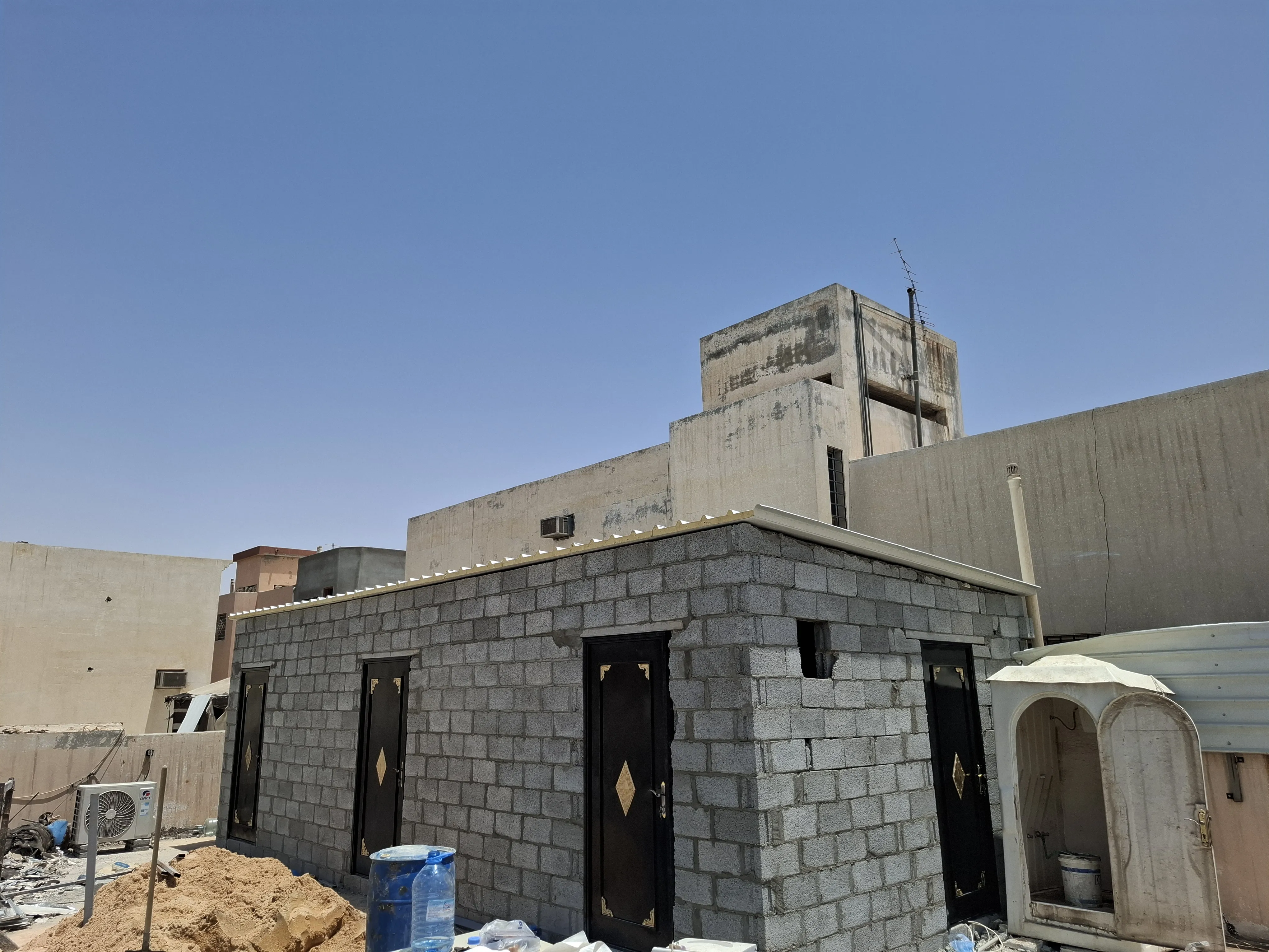 شقق سندوتش بنل