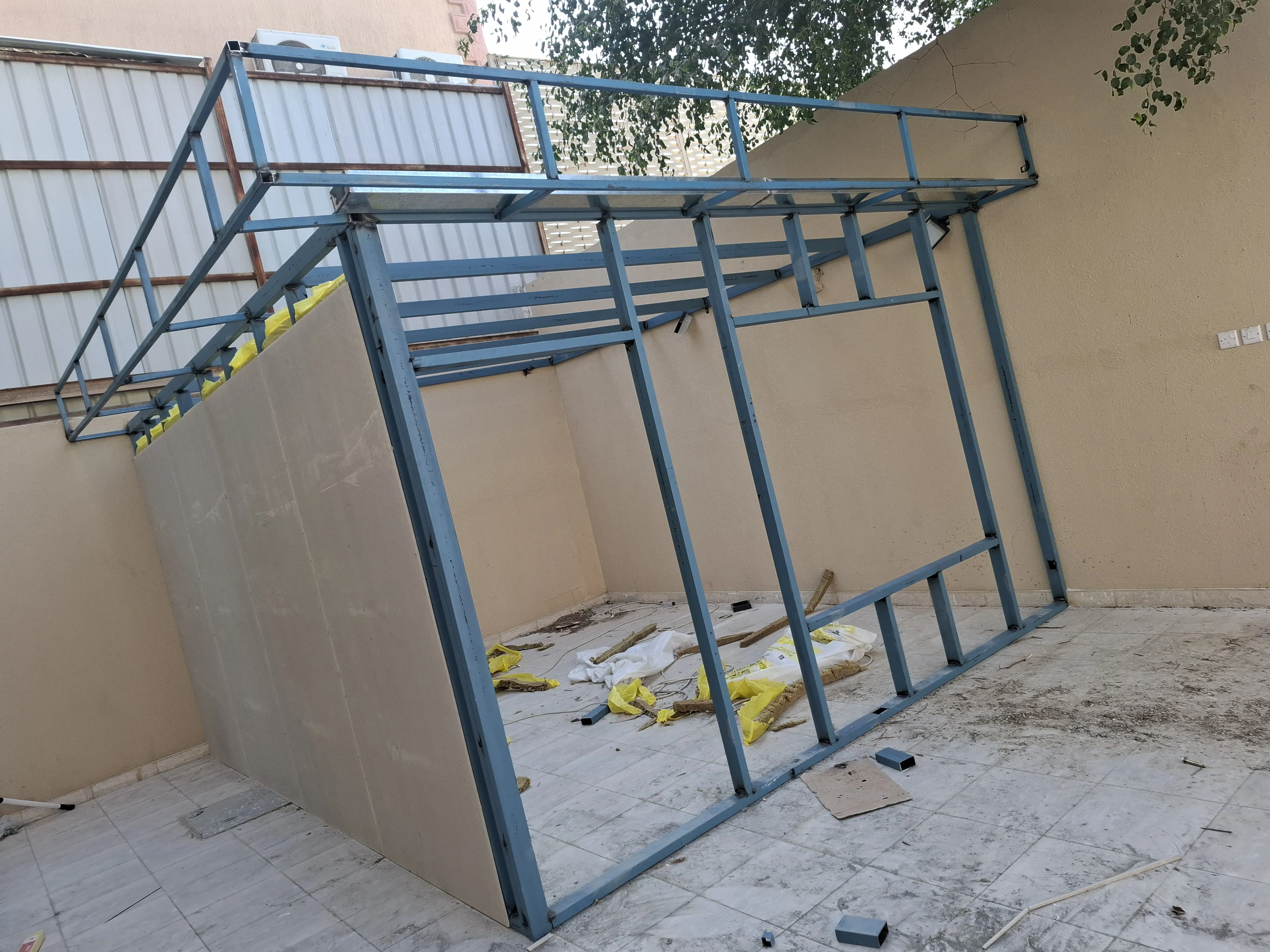 غرف سندوتش بانل