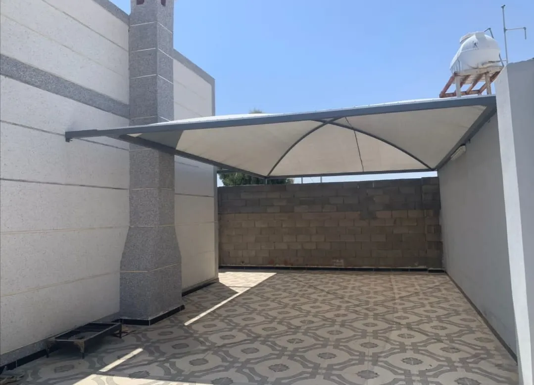 مظلات سيارات