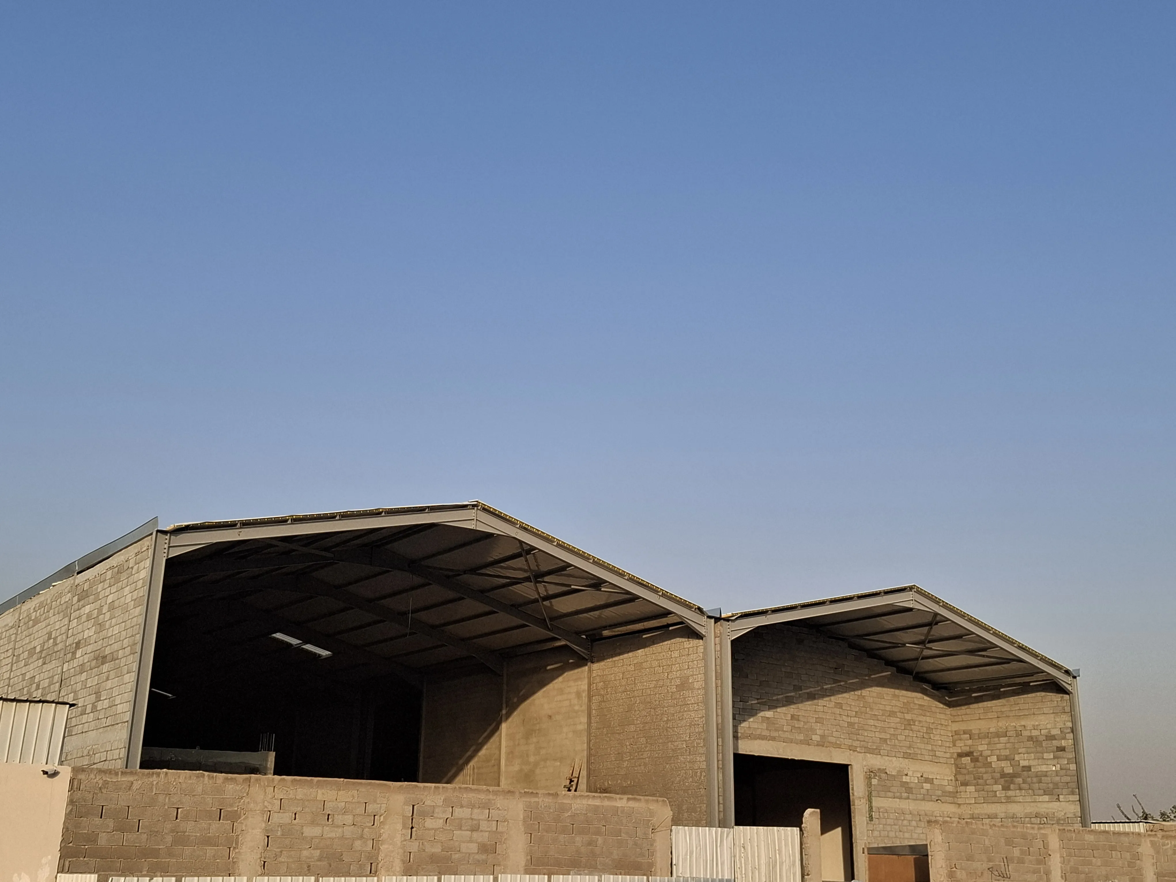 مستودعات وهناجر الرياض